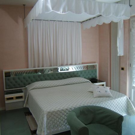 Hotel Matilde Marina di Massa Oda fotoğraf