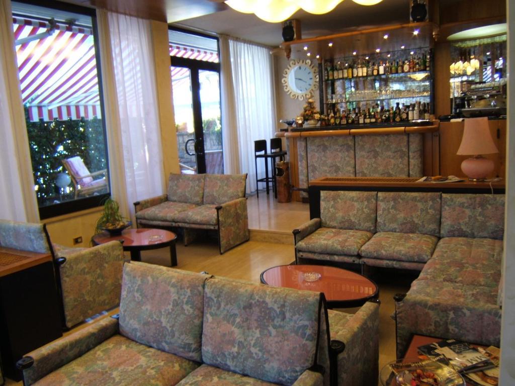 Hotel Matilde Marina di Massa Dış mekan fotoğraf