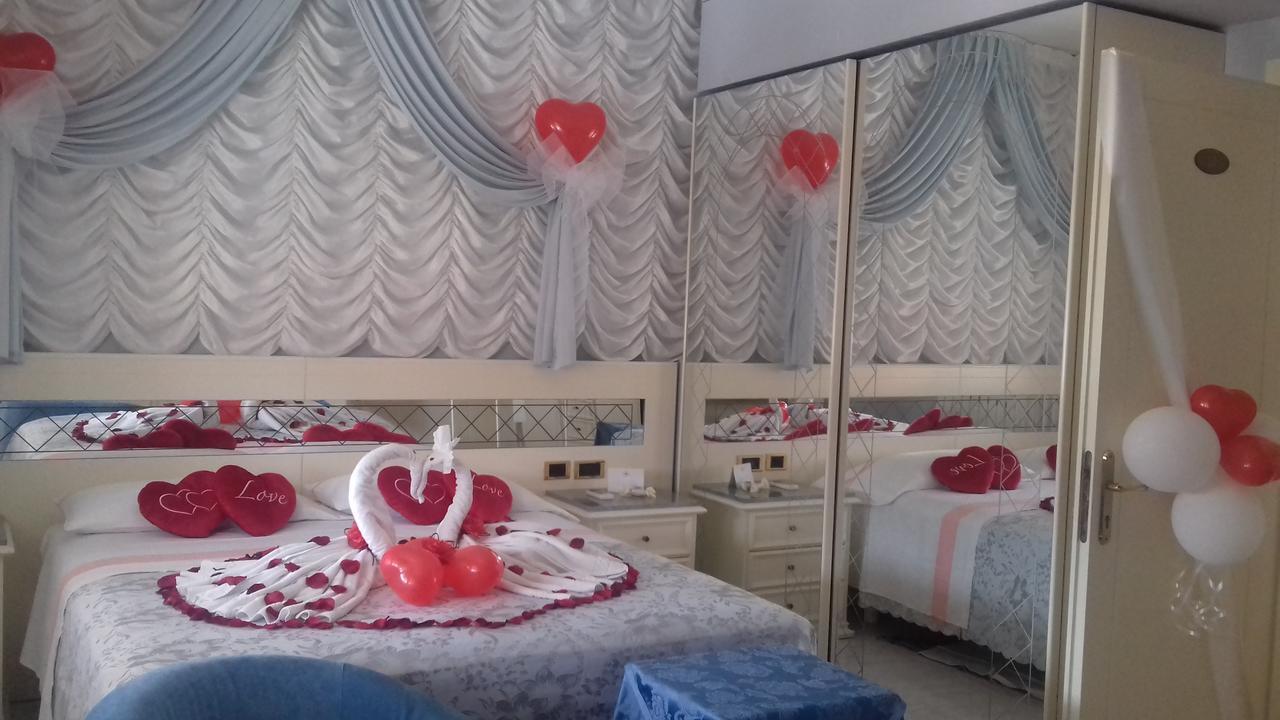 Hotel Matilde Marina di Massa Dış mekan fotoğraf