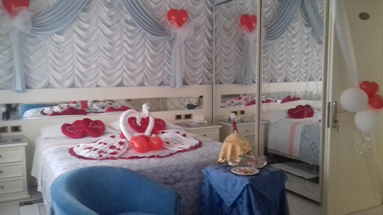 Hotel Matilde Marina di Massa Dış mekan fotoğraf
