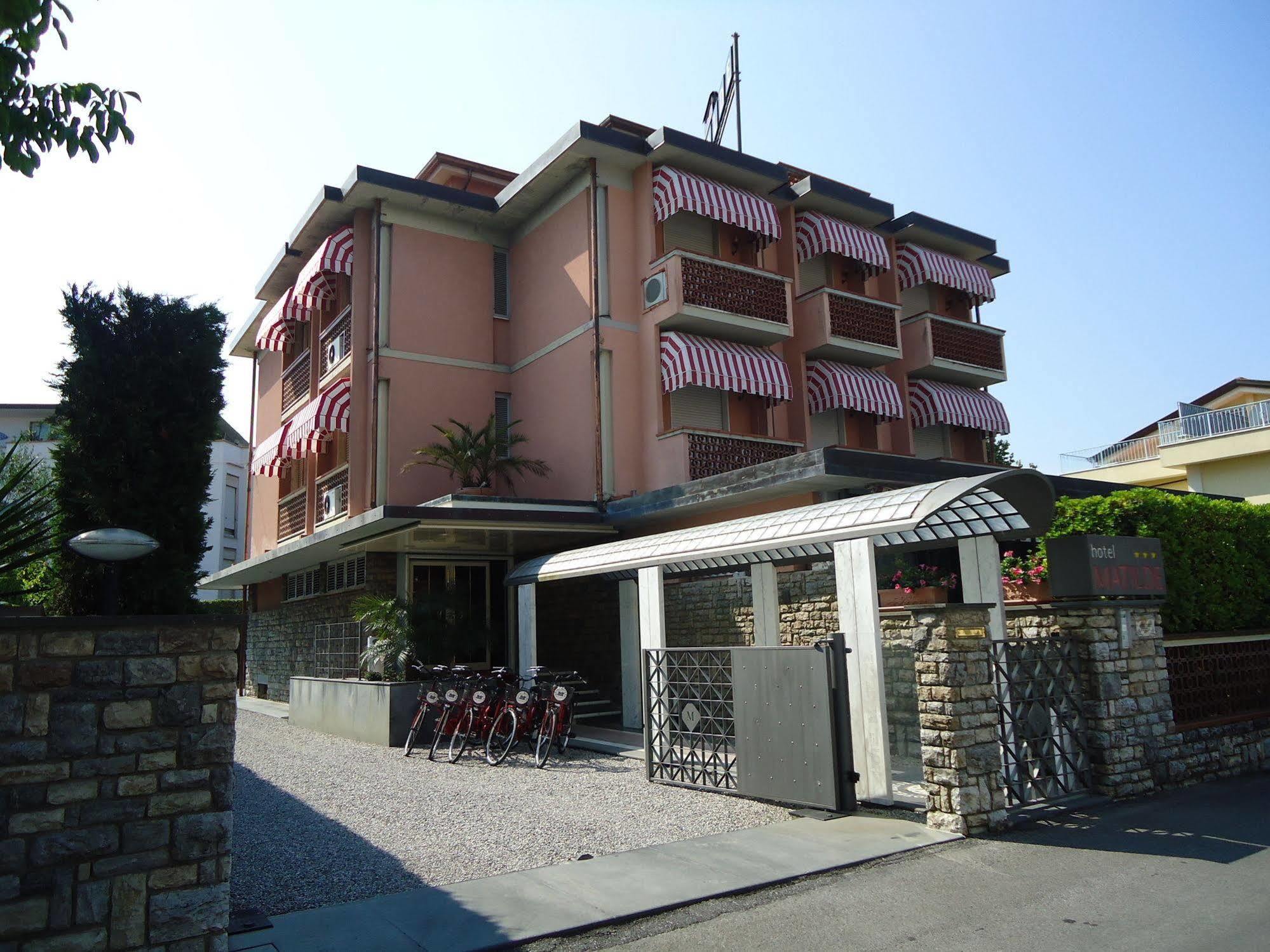 Hotel Matilde Marina di Massa Dış mekan fotoğraf