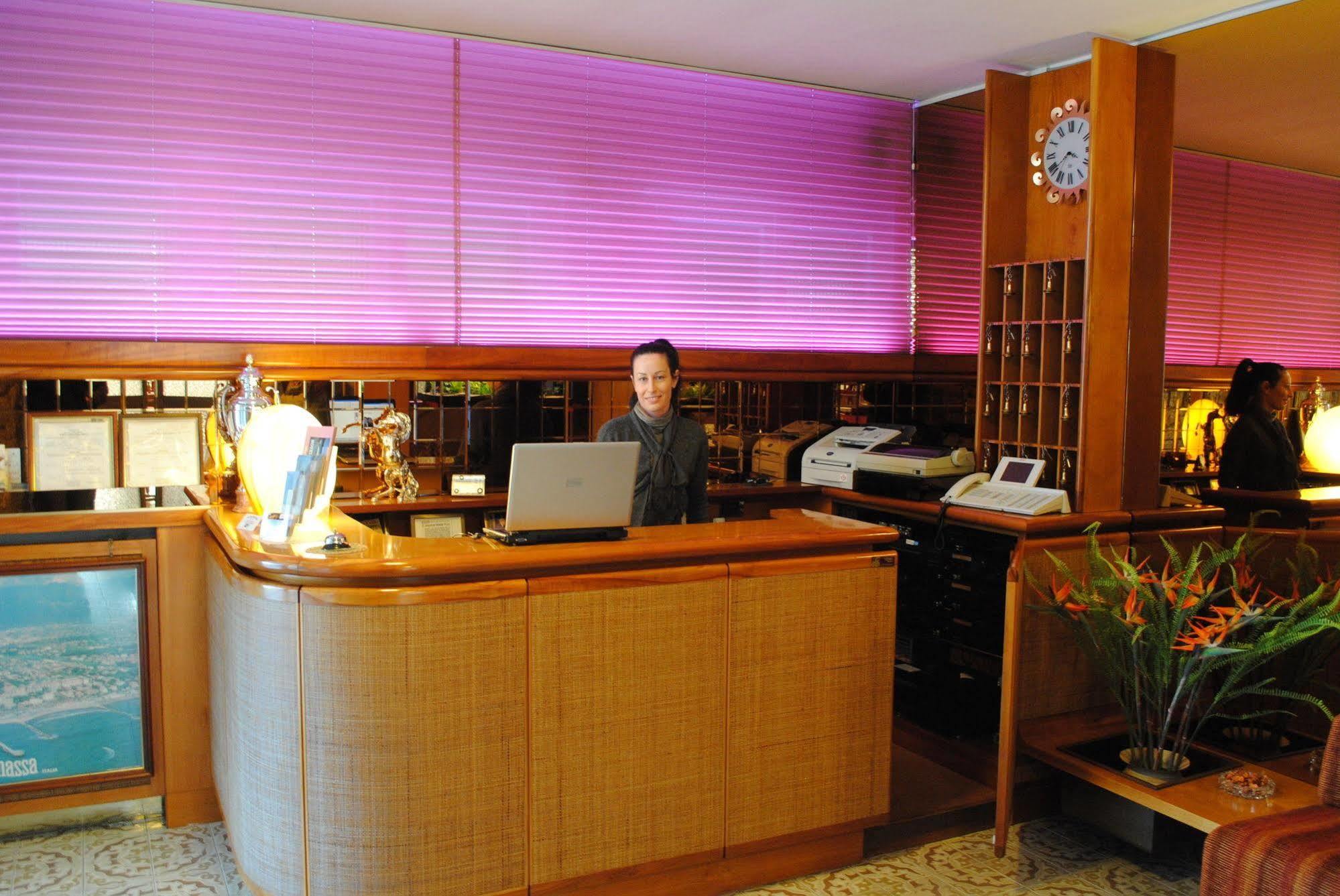 Hotel Matilde Marina di Massa Dış mekan fotoğraf